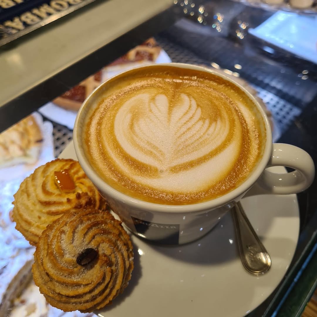 Un buon cappuccino per iniziare la giornataVi aspettiamo